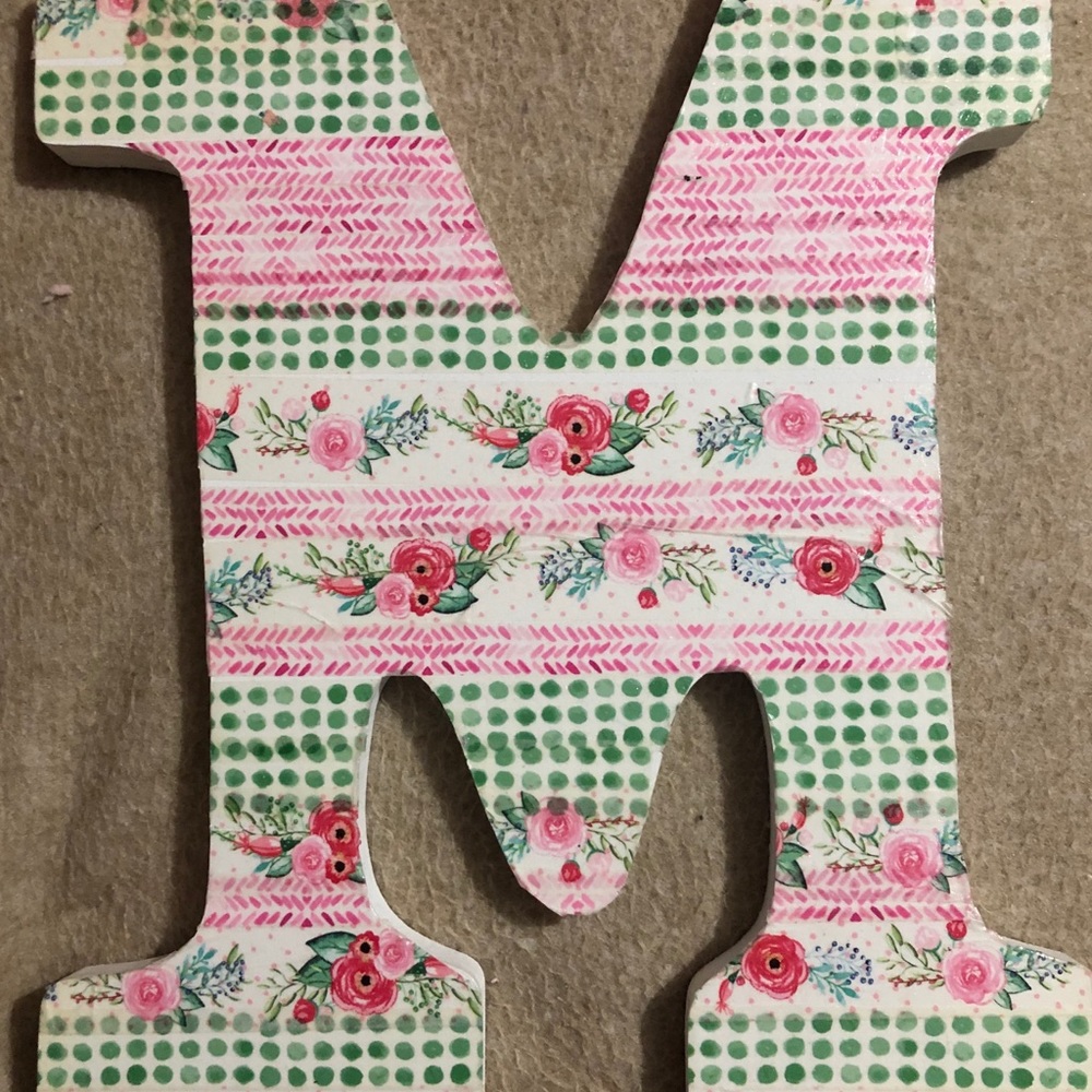 “M” Initial Letter Decor